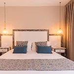 Park San Jorge & By Escampa 4*