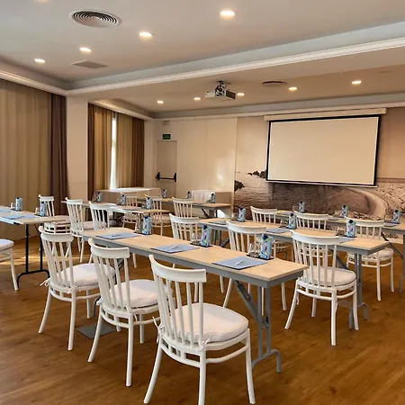 Park San Jorge & By Escampa מלון