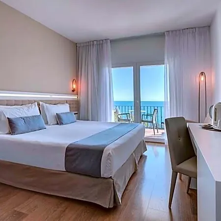 Hotel Park San Jorge & By Escampa 4*