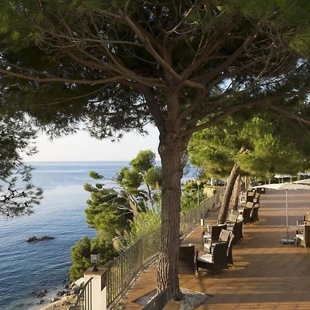 Hotel Park San Jorge & By Escampa 4*