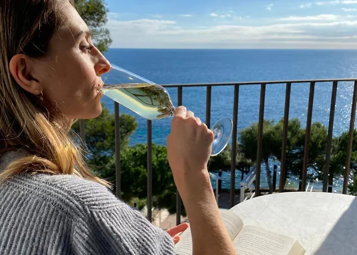 Park San Jorge & By Escampa פלטחה ד'ארו