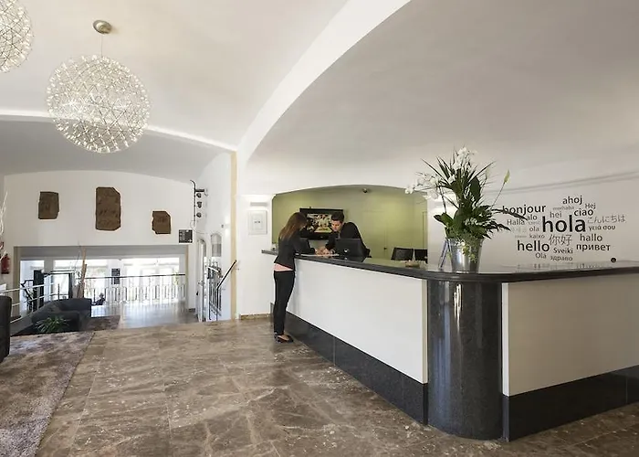 Готель Park San Jorge & By Escampa 4*